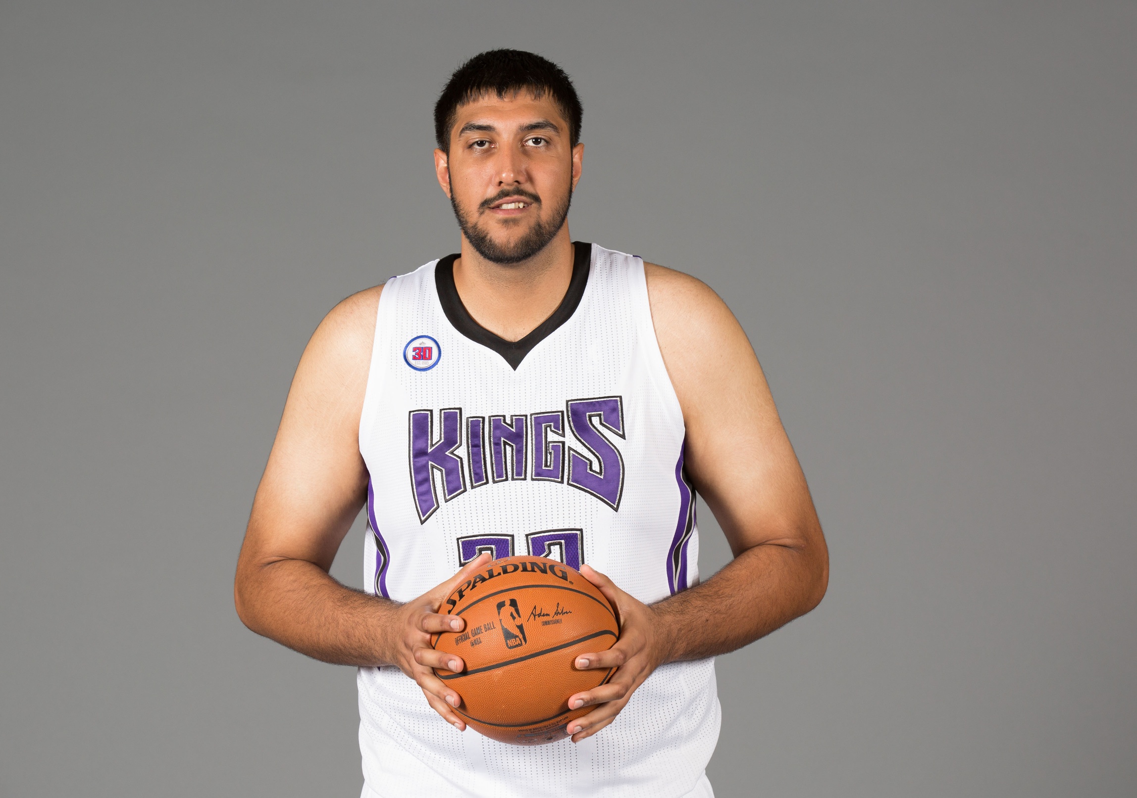 ESPN: Sacramento Kings to sign Sim Bhullar, who would be first player of  Indian descent in NBA - ABC7 San Francisco