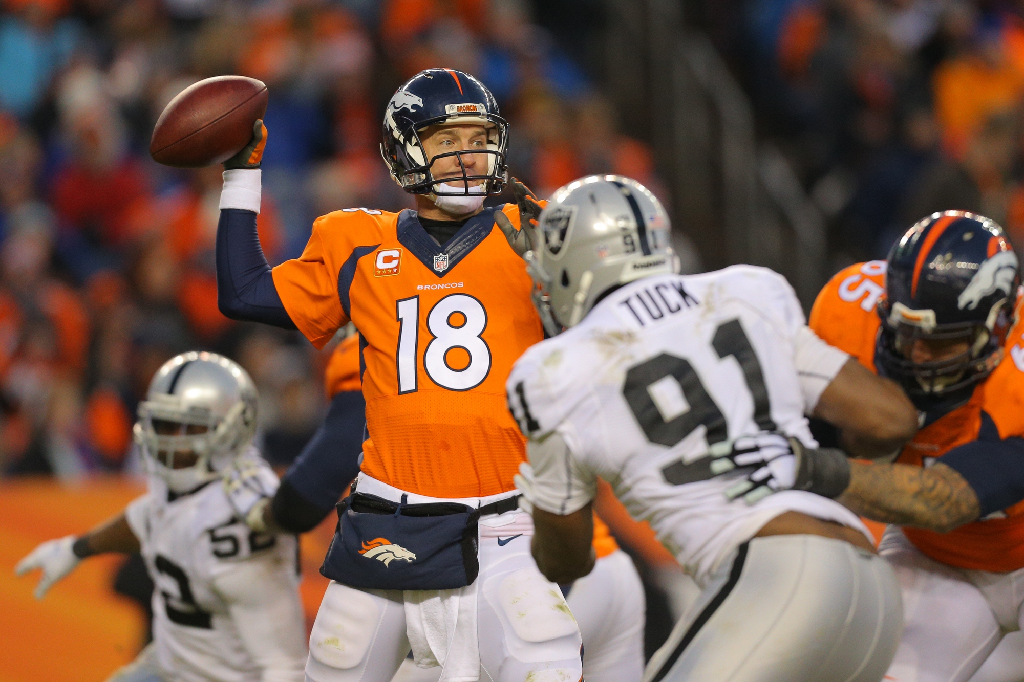 Broncos rout Raiders 47-14, clinch first-round bye