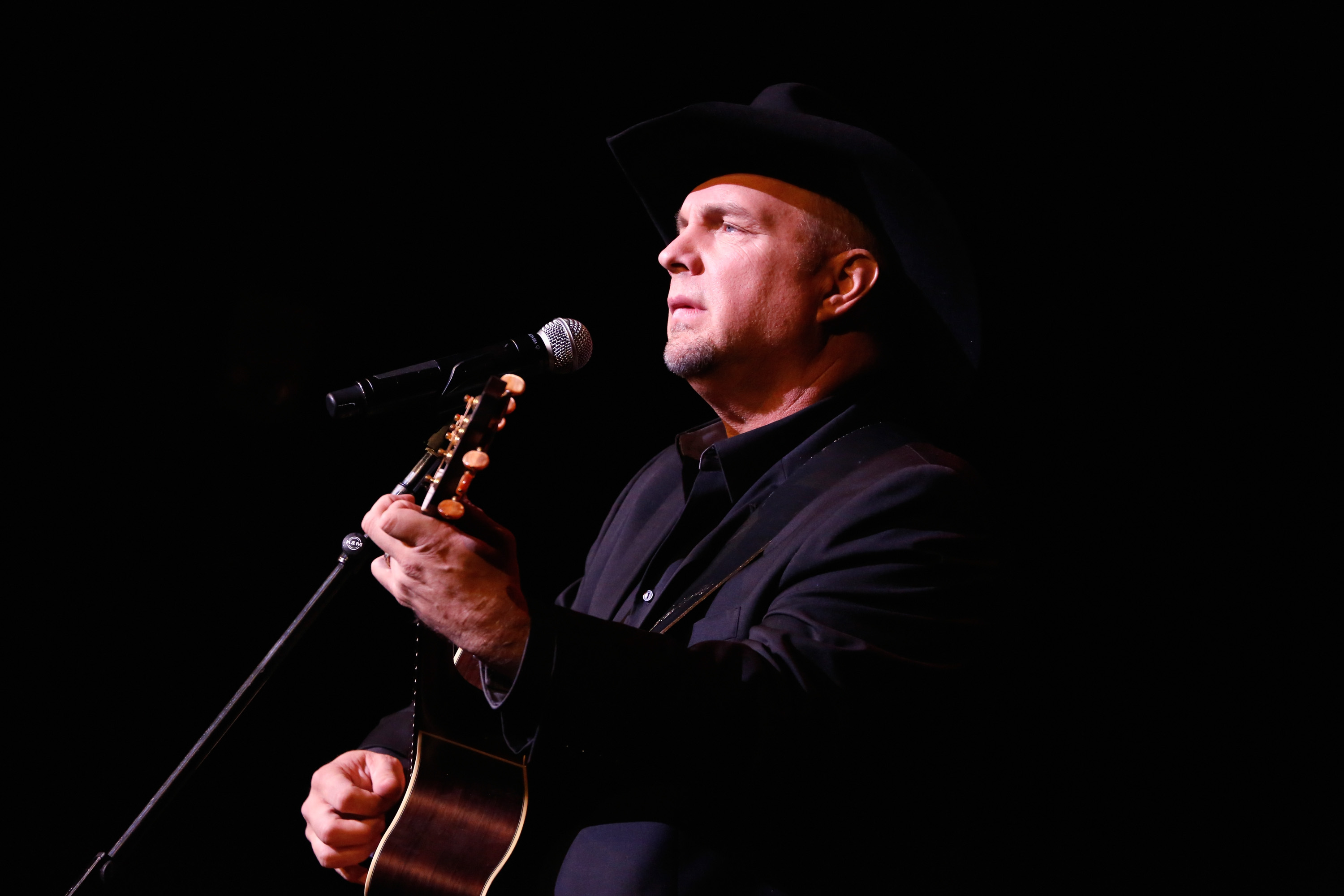 Garth Brooks to Play First San Diego Concert in Nearly Seven Years