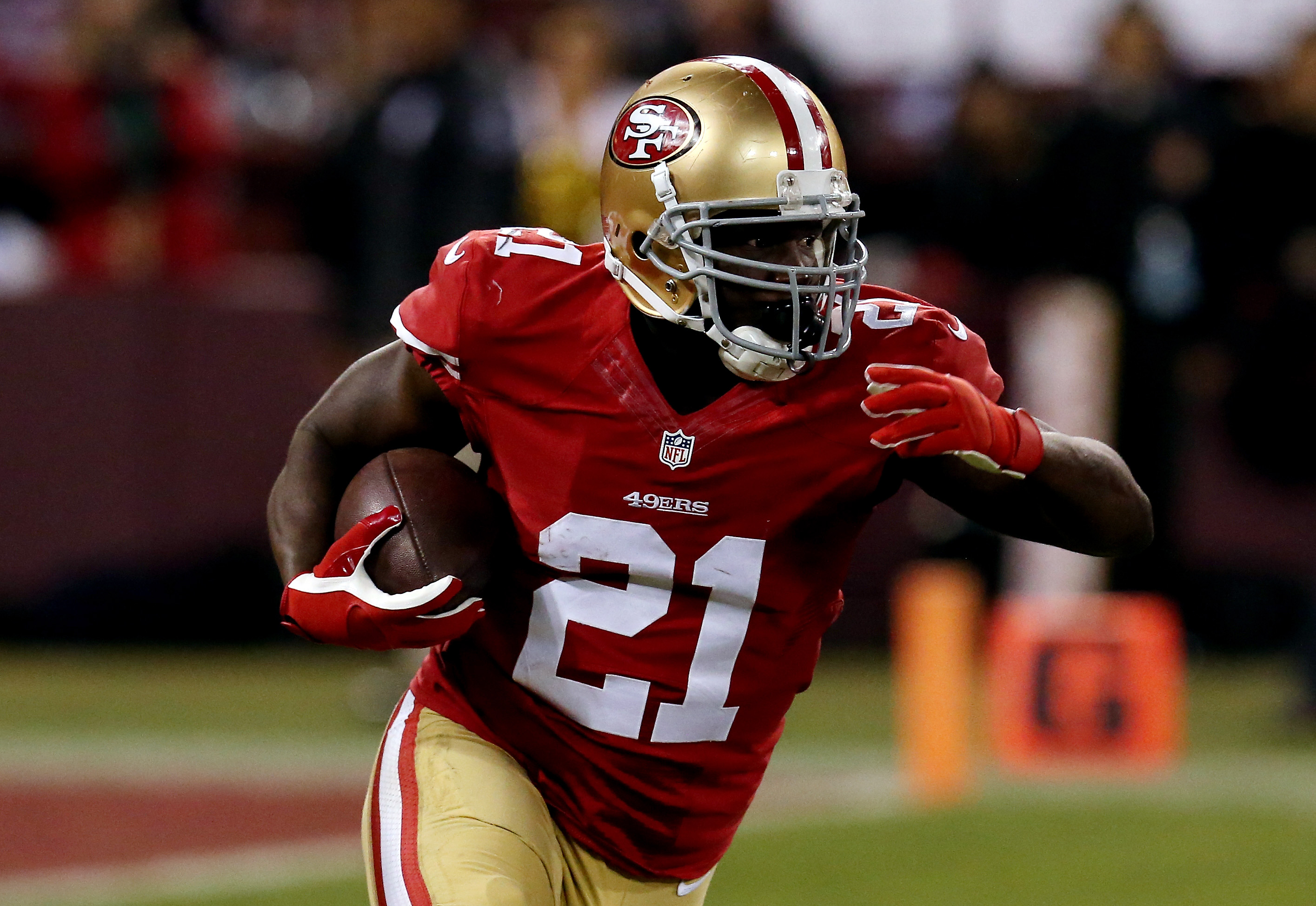 AP Sources: RB Frank Gore to leave 49ers for Eagles