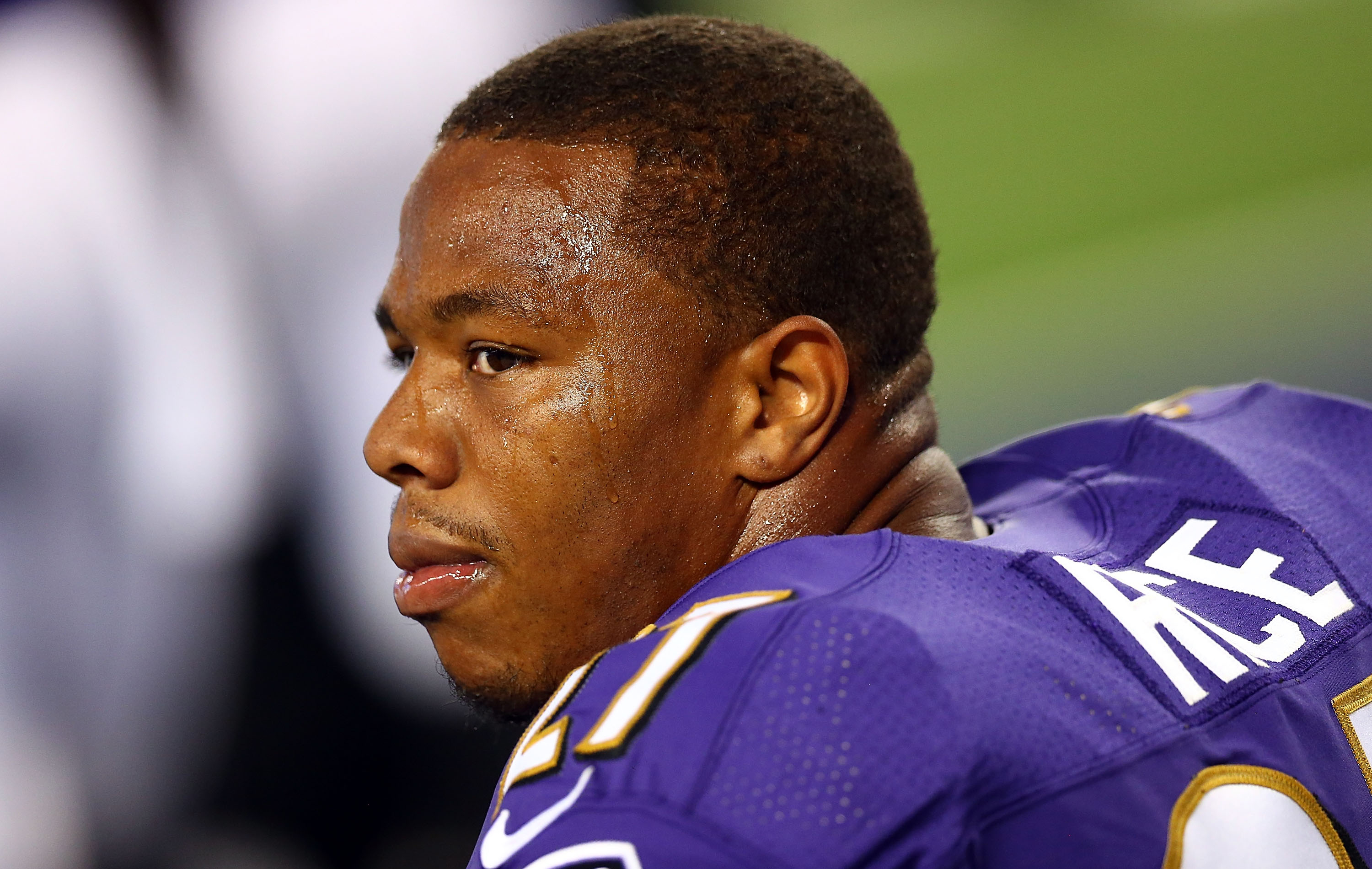 Ray Rice's wife issues statement in wake of knockout video - ABC30 Fresno