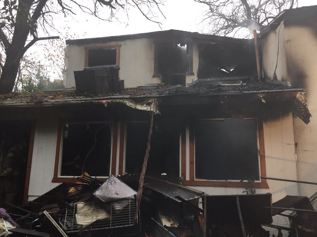 Woman And Two Animals Killed In Citrus Heights House Fire | Abc10.com