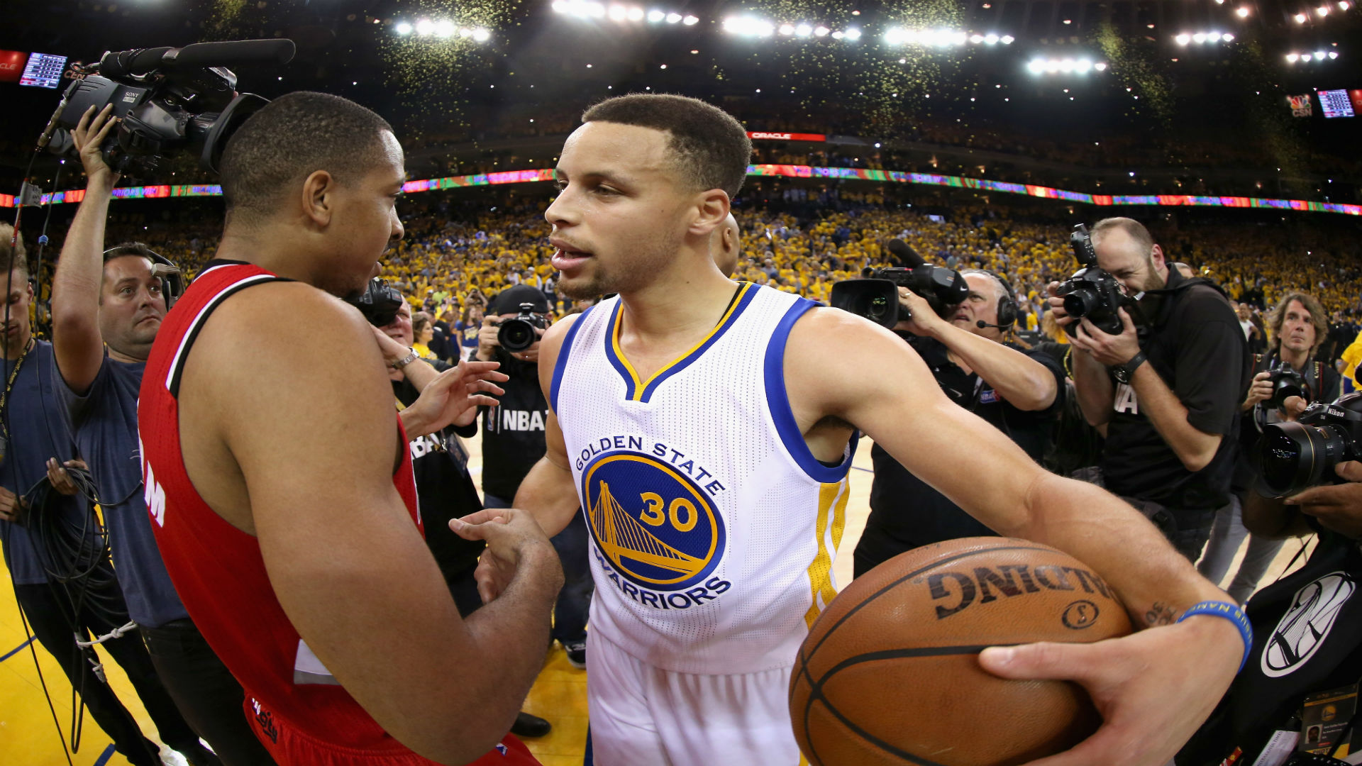 CJ McCollum's take on Steph Curry's historic Warriors contract