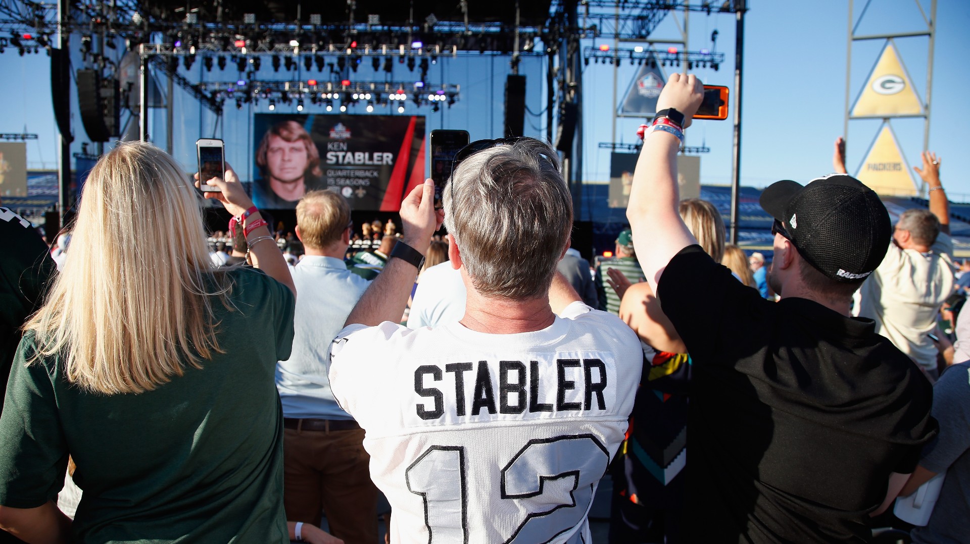 Ken Stabler enters Pro Football Hall of Fame