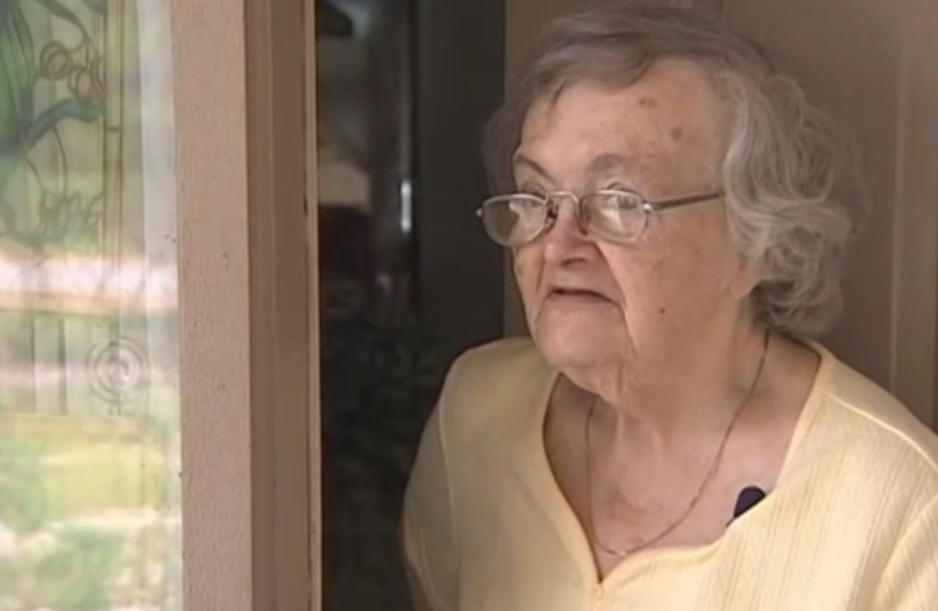 Family has pizza delivered to check on grandma after hurricane |  13newsnow.com