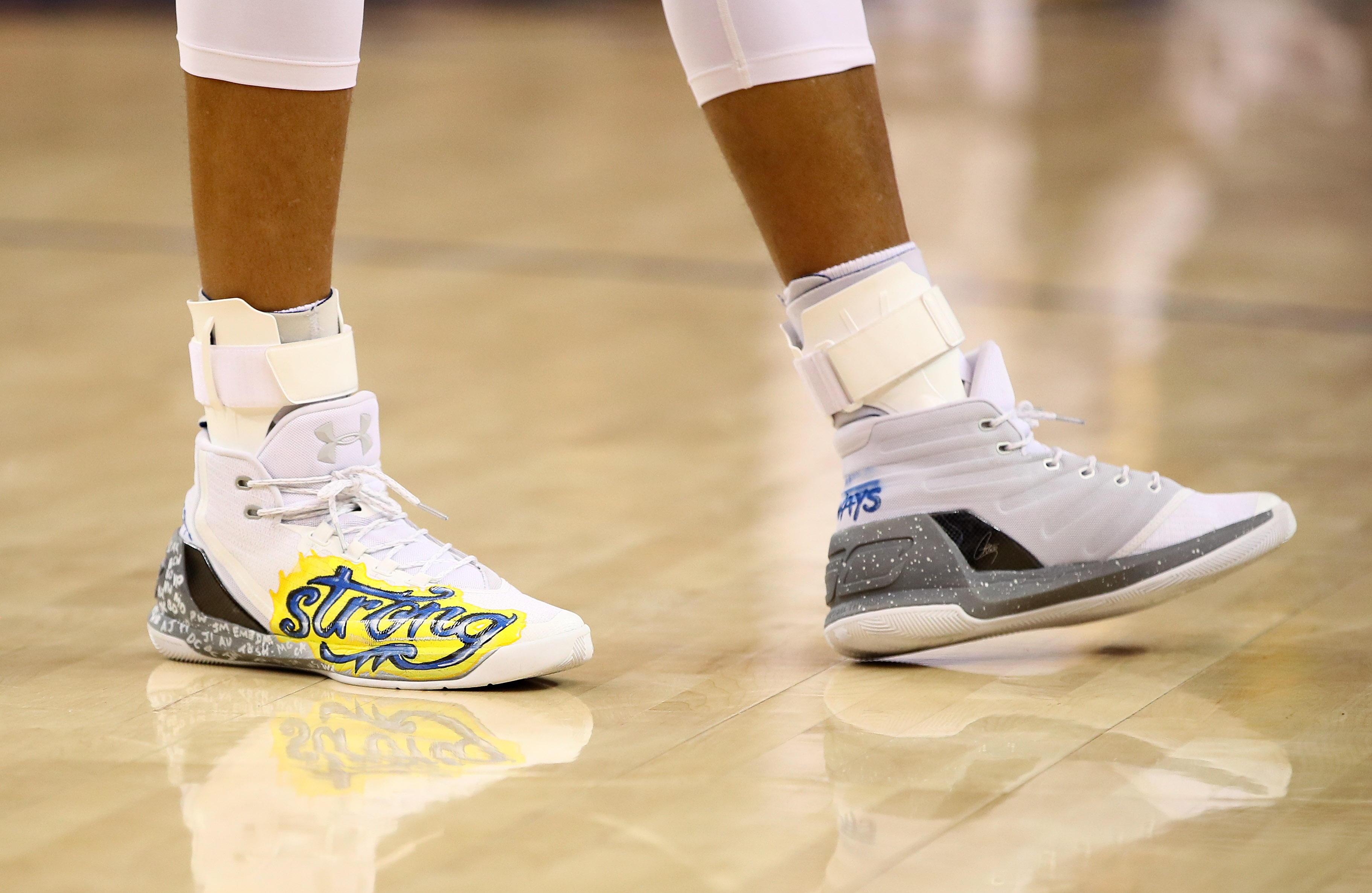 Stephen curry sale oakland shoes