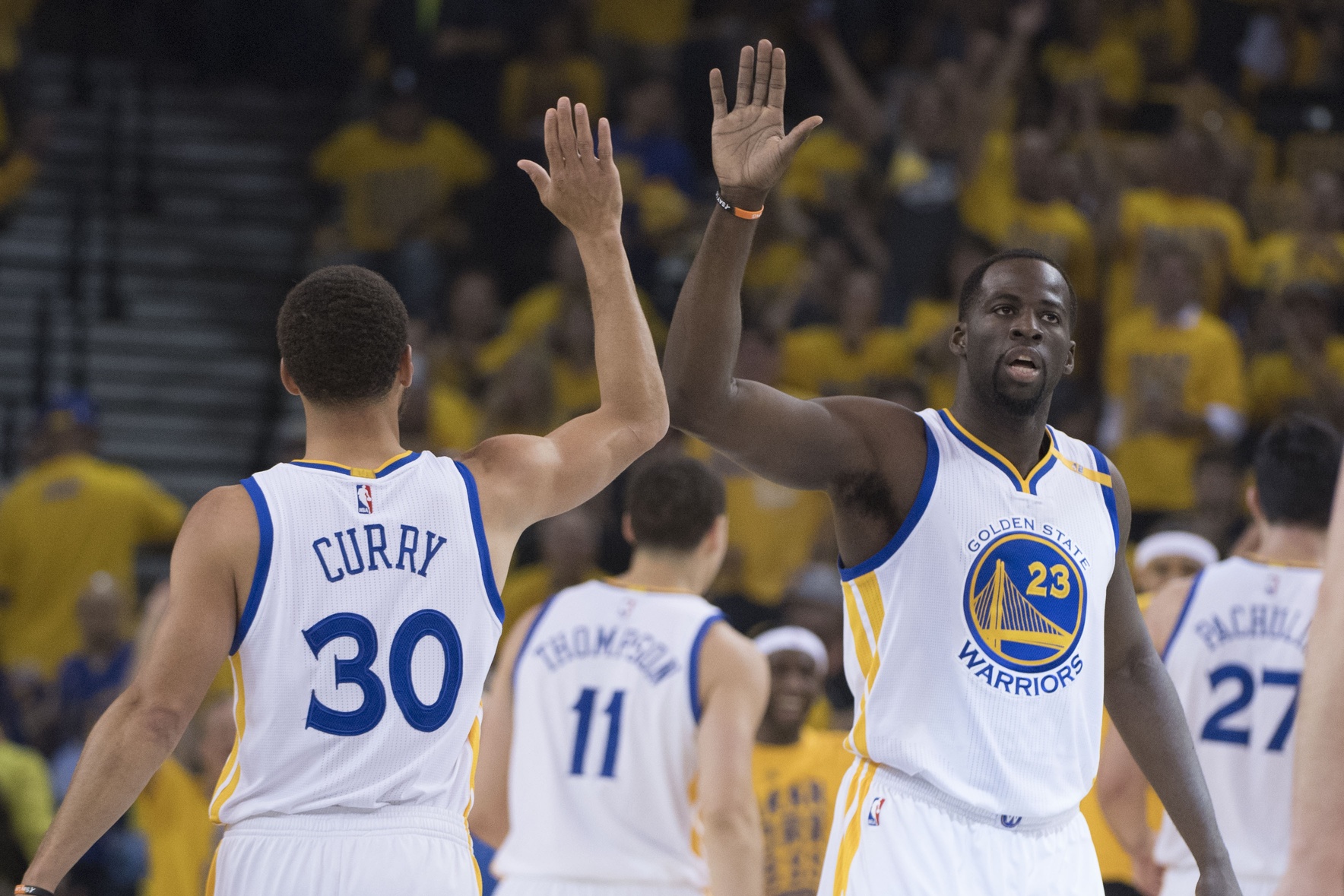 oracle arena warriors bench