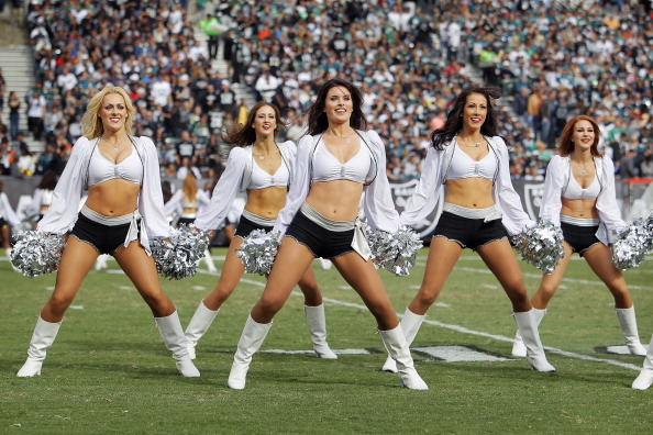 Second cheerleader steps forward to allege Raiders wage theft - Los Angeles  Times