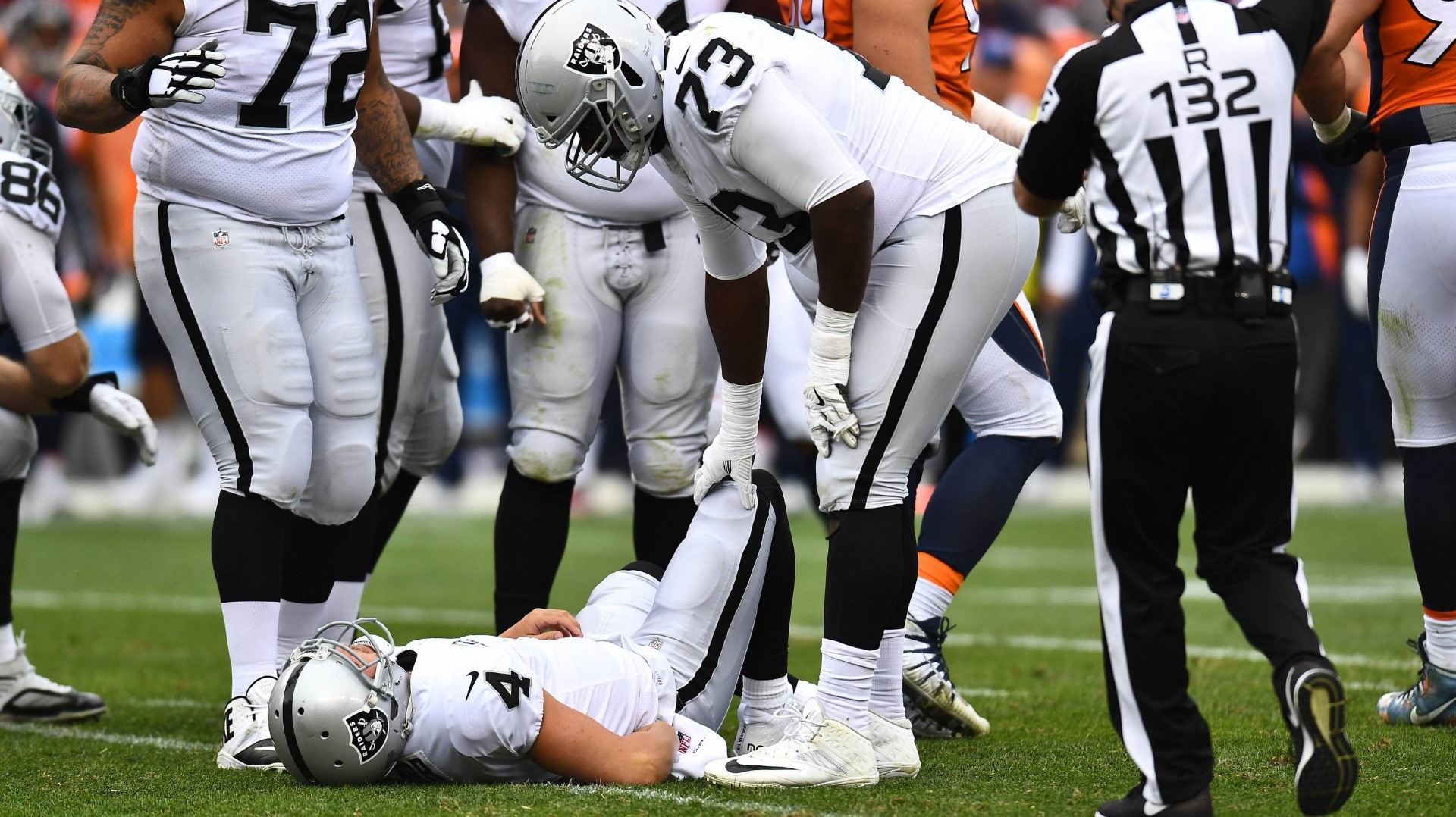 Denver Broncos vs. Oakland Raiders, Invesco Field at Mile High (Denver