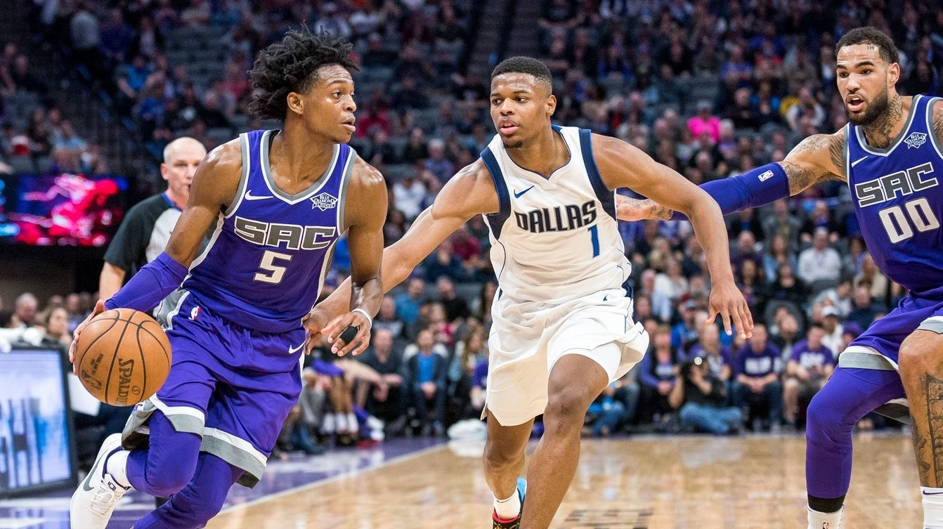 De'Aaron Fox Pulls Up From Midcourt For A Game Game Winner