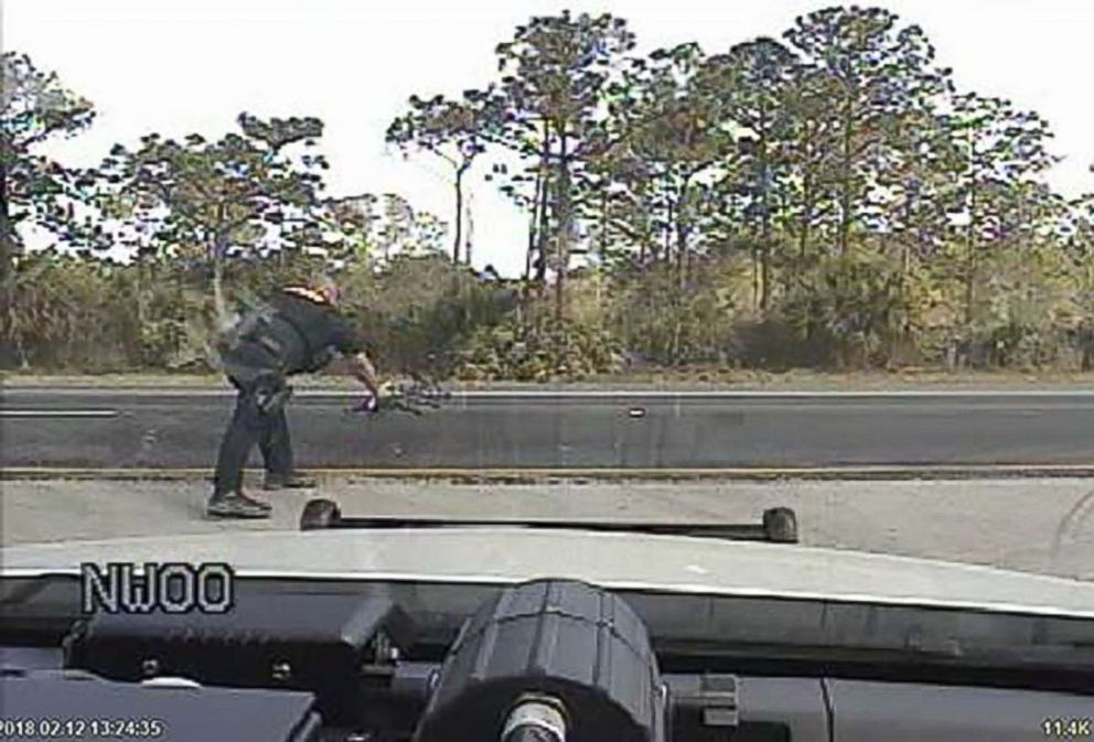 My Gas Pedal Is Stuck Driver Tells 911 As He Barrels Down Interstate At Nearly 100 Mph Abc10 Com