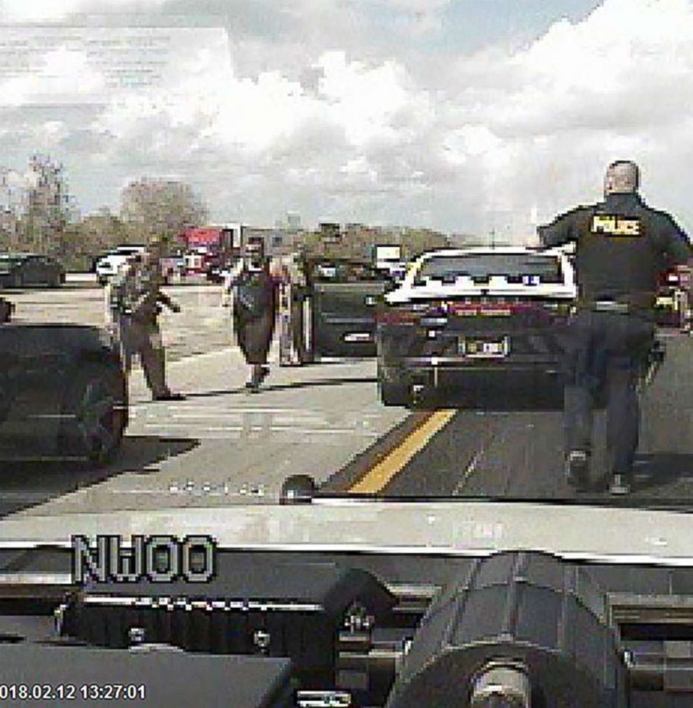 My Gas Pedal Is Stuck Driver Tells 911 As He Barrels Down Interstate At Nearly 100 Mph Abc10 Com